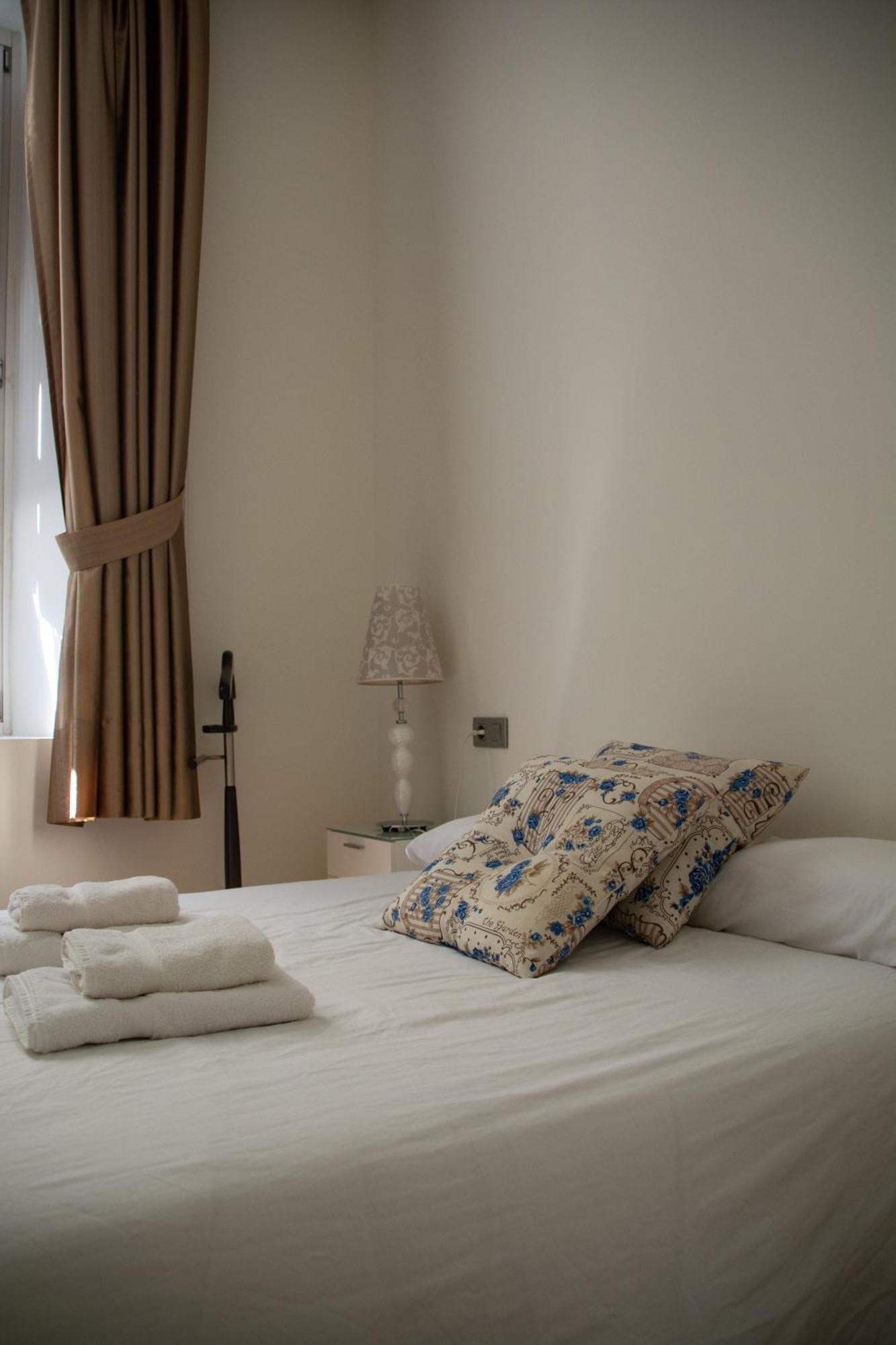 Apartamento Spinola Home Sevilla Exteriör bild